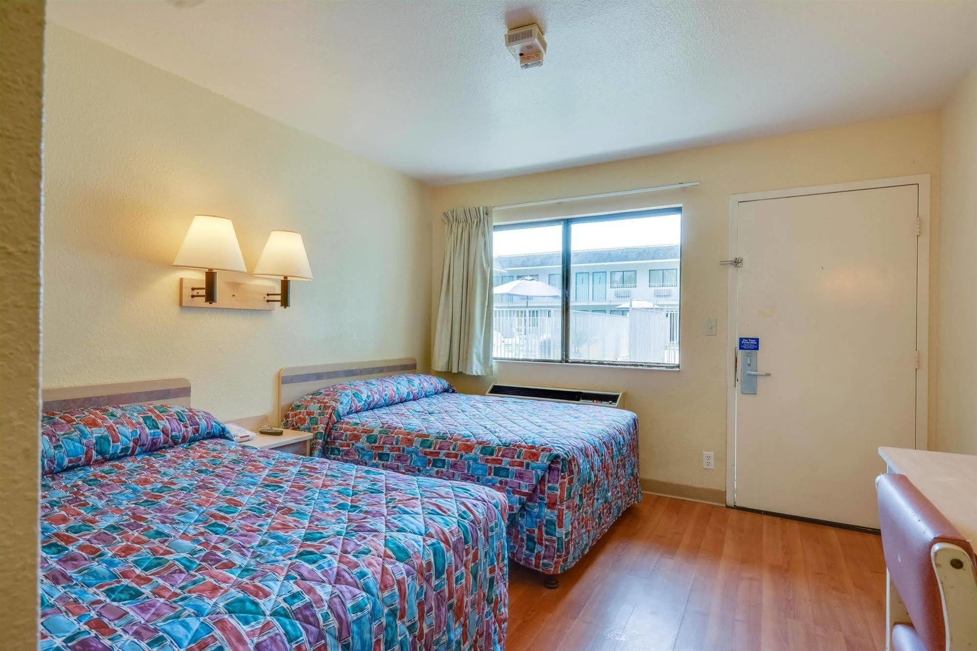 Motel 6-Tuscaloosa, Al Luaran gambar