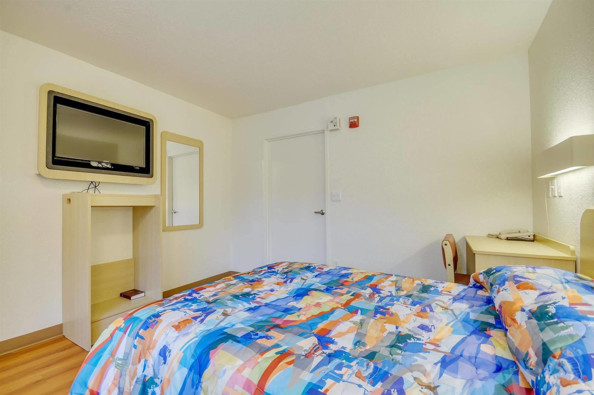 Motel 6-Tuscaloosa, Al Luaran gambar