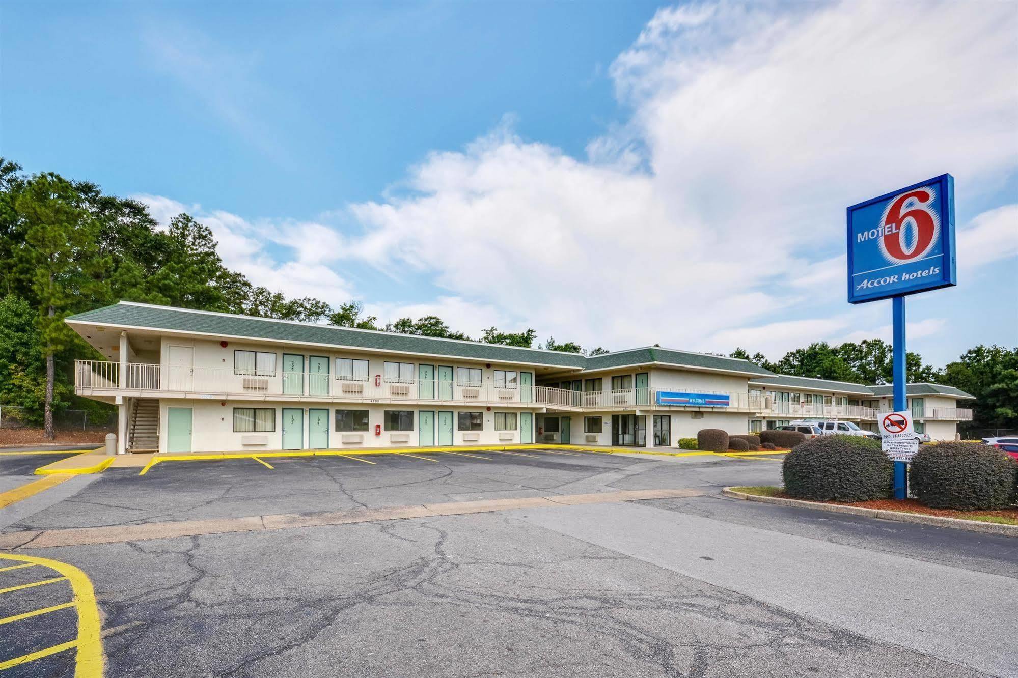 Motel 6-Tuscaloosa, Al Luaran gambar